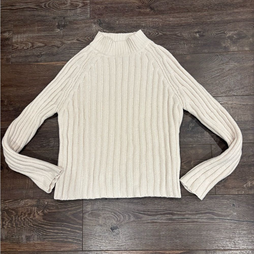Pink Lily Cream Sweater Fitted Medium